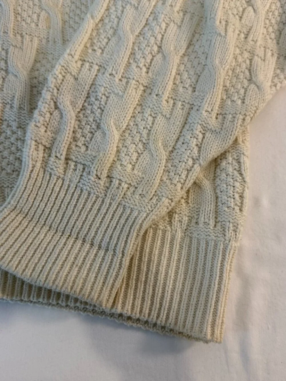Vintage Hampton Bay Trading Co Cable Knit Sweater Mens L 100% Cotton USA V Neck